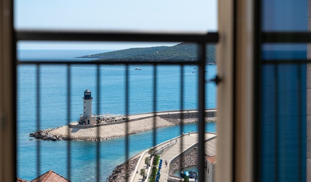 tivat-lustica-bay-apartment-two-bedroom-montenegro-for-sale-A-03210 (28)
