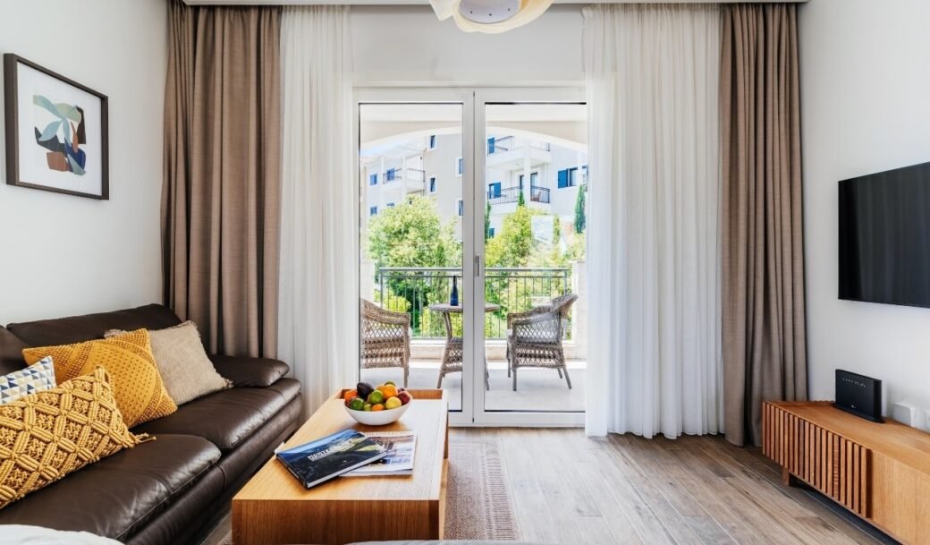 tivat-lustica-bay-apartment-one-bedroom-71-sqm-montenegro-for-sale-A-03219 (2)