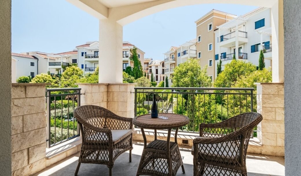 tivat-lustica-bay-apartment-one-bedroom-71-sqm-montenegro-for-sale-A-03219 (8)