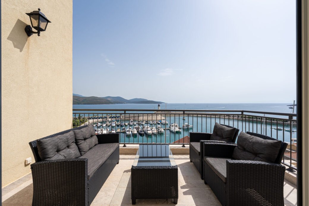 Lustica 3 bed 11