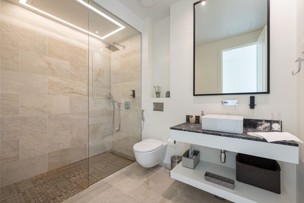 Lustica 3 bed 28