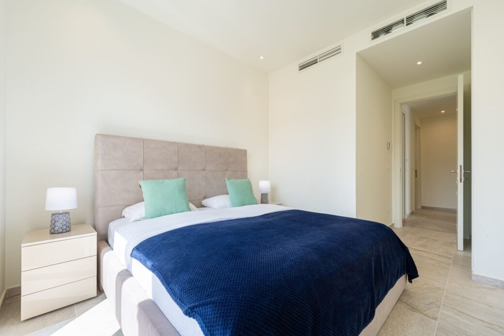 Lustica 3 bed 34