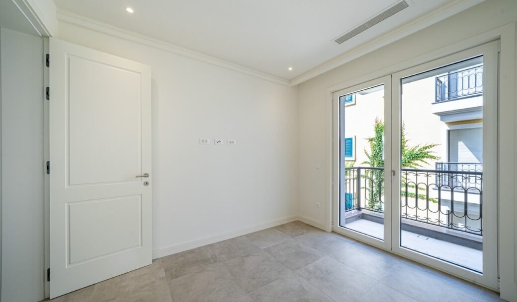 tivat-lustica-bay-apartment-two-bedroom-105-sqm-montenegro-for-sale-A-03234 (11)