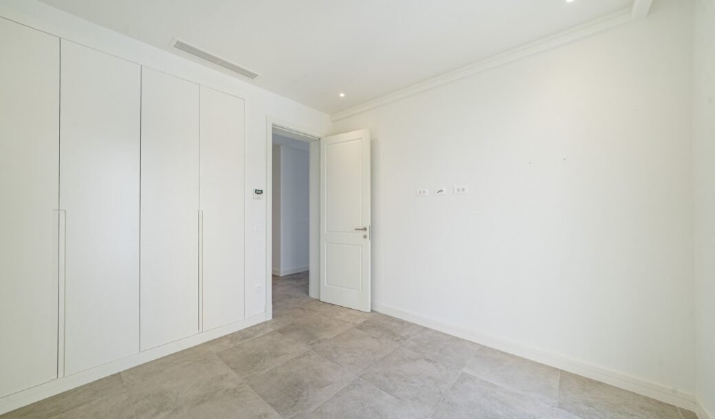 tivat-lustica-bay-apartment-two-bedroom-105-sqm-montenegro-for-sale-A-03234 (12)