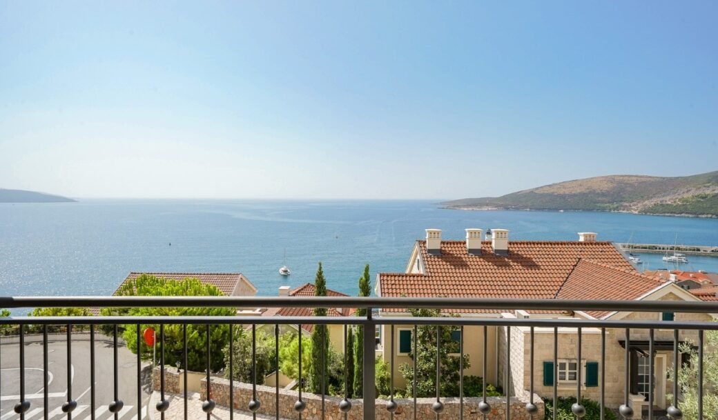 tivat-lustica-bay-apartment-two-bedroom-105-sqm-montenegro-for-sale-A-03234 (20)