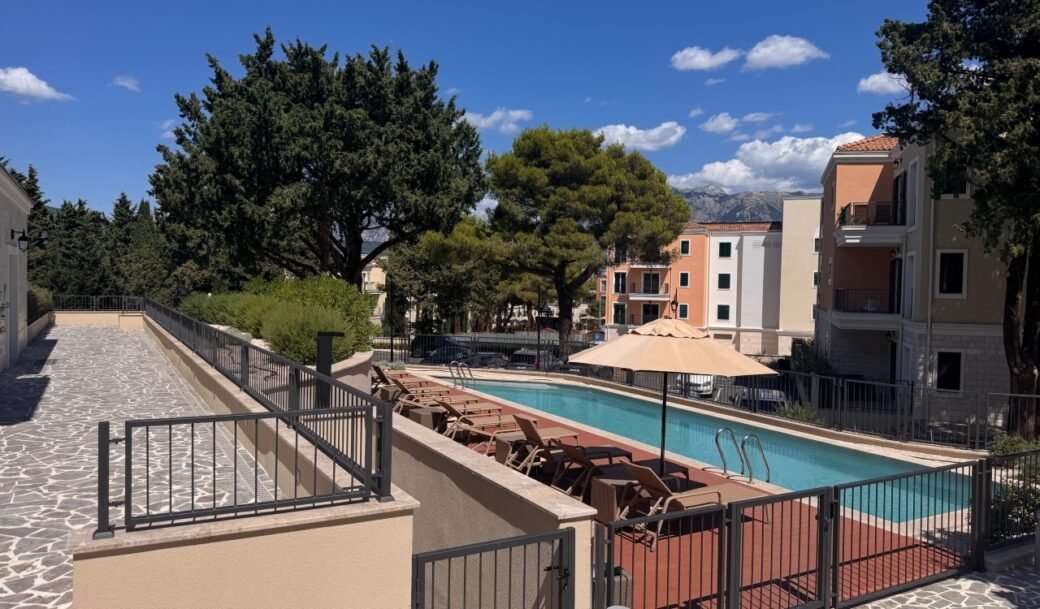 tivat-lustica-bay-apartment-two-bedroom-98-sqm-montenegro-for-sale-A-03244 (1)