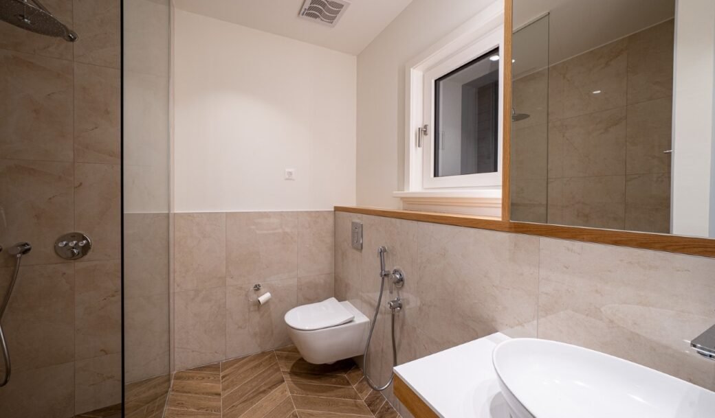 tivat-lustica-bay-centrale-apartament-two-bedroom-montenegro-for-sale-A-03235 (5)