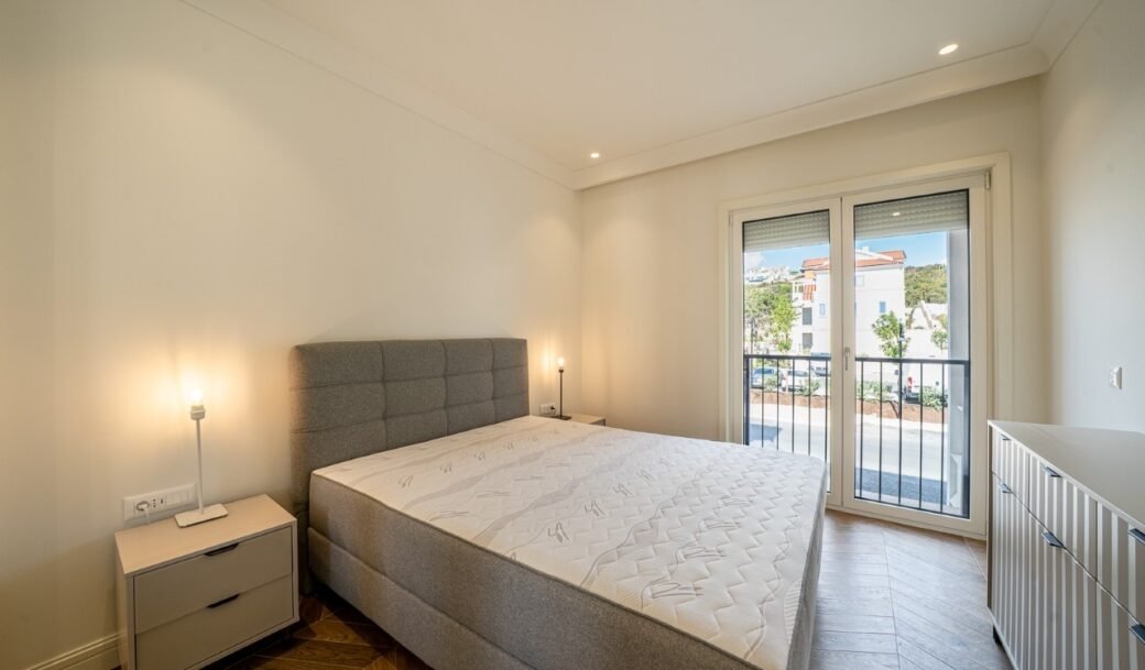 tivat-lustica-bay-centrale-apartament-two-bedroom-montenegro-for-sale-A-03235 (7)