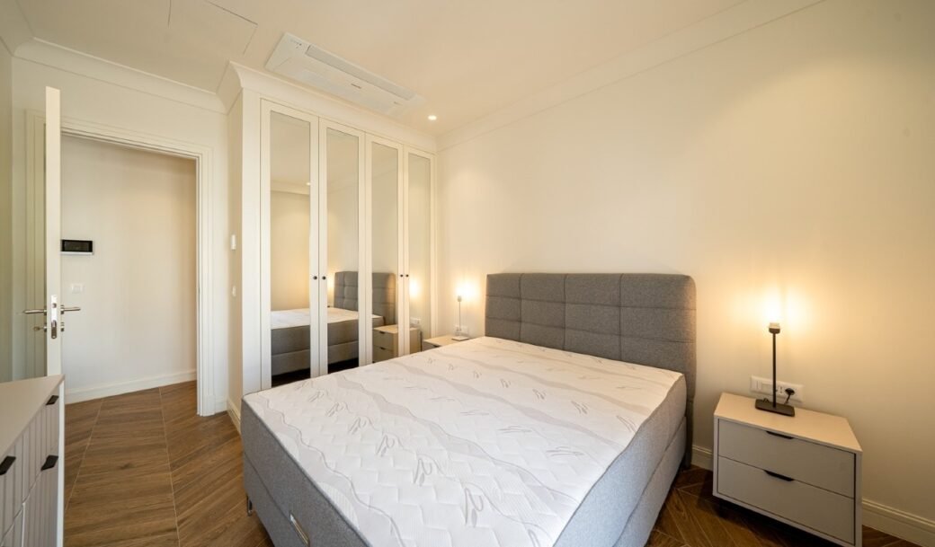 tivat-lustica-bay-centrale-apartament-two-bedroom-montenegro-for-sale-A-03235 (8)