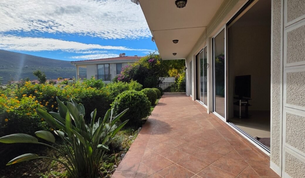 herceg-novi-apartment-three-bedroom-125-sqm-terraces-100-sqm-montenegro-for-sale-A-03263 (10)