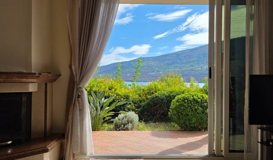 herceg-novi-apartment-three-bedroom-125-sqm-terraces-100-sqm-montenegro-for-sale-A-03263 (9)