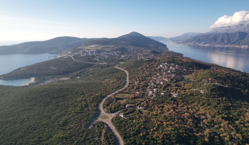 tivat-lustica-djurasevici-land-plot-urbanized-660-sqm-montenegro-for-sale-P-03253 (2)